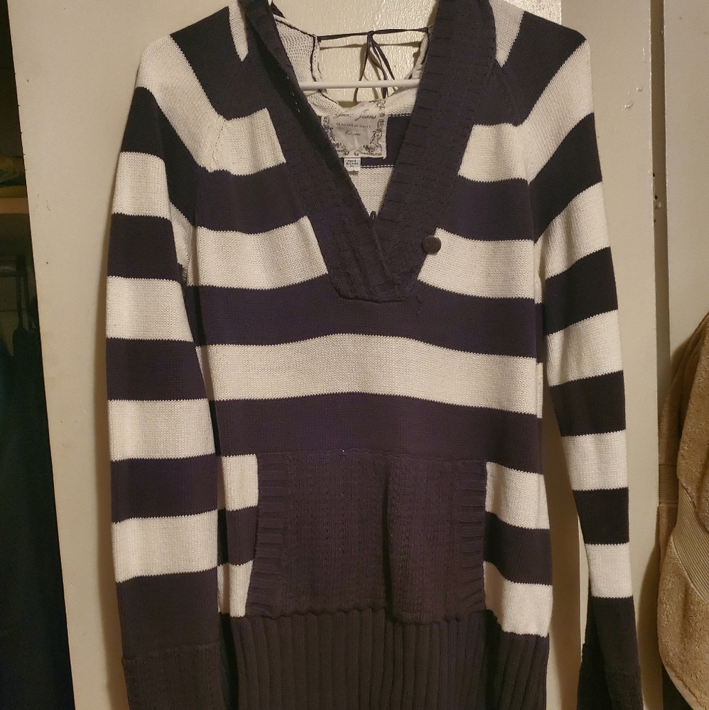 Guess sweater